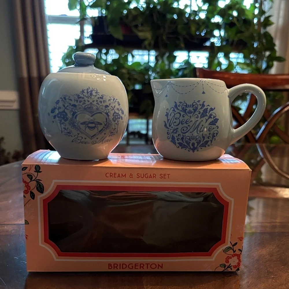 Bridgerton Cream & Sugar Set - Blue and White